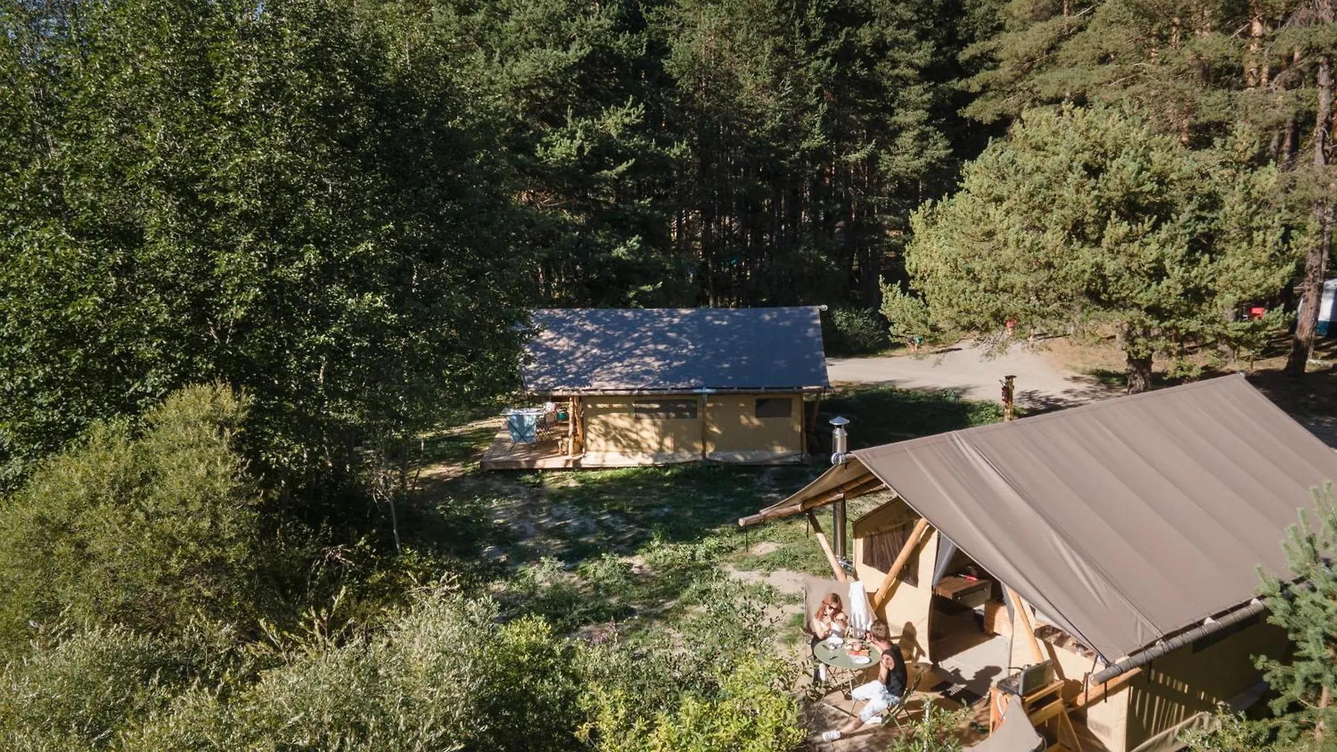 Camping Huttopia La Clarée Val-des-Prés